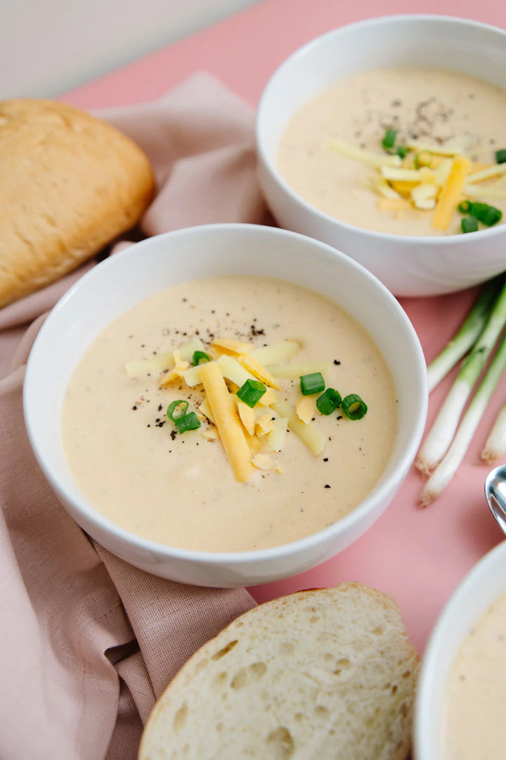 Cheesy Cauliflower Soup
