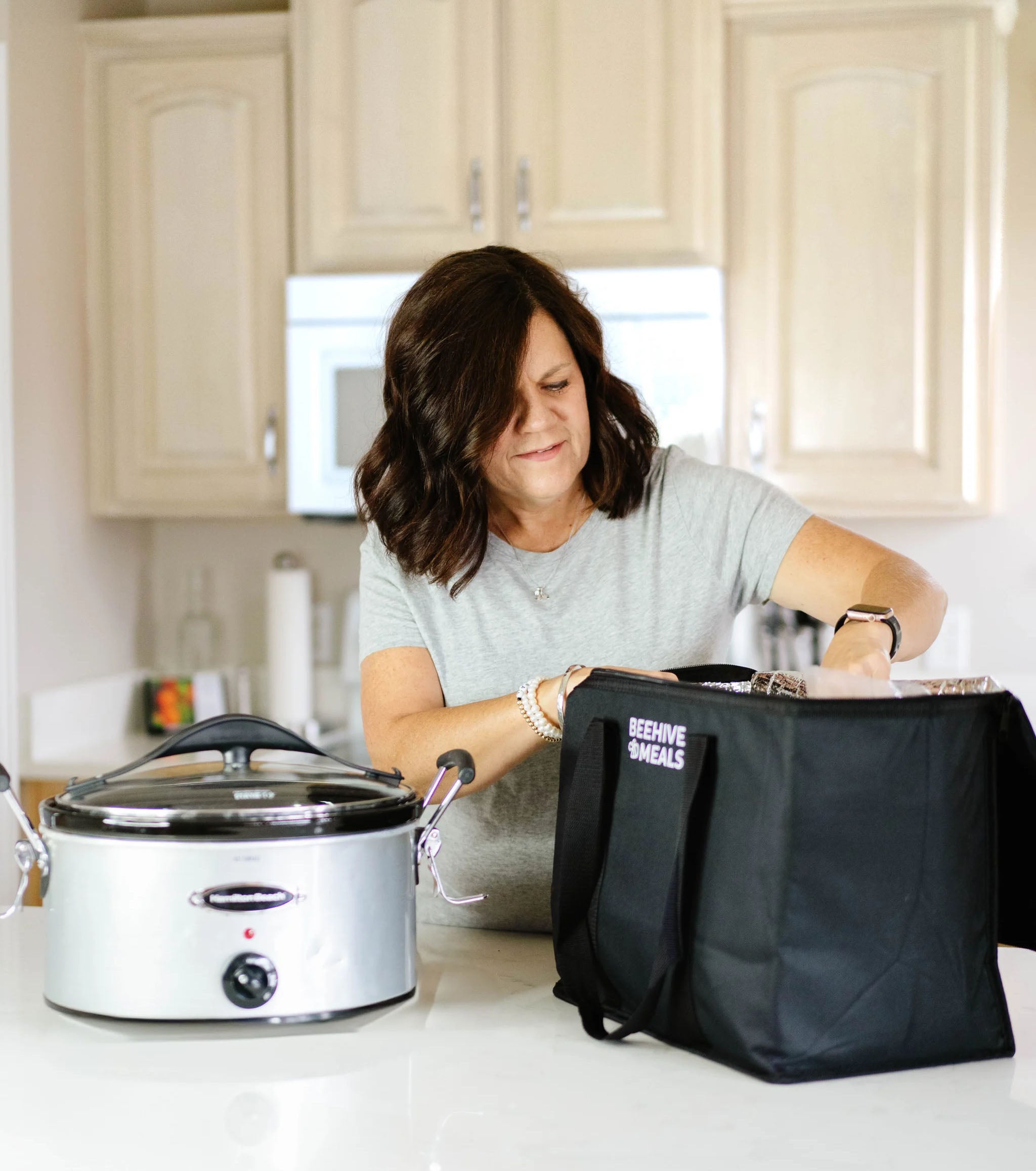 beehive-meals-slow-cooker.jpg__PID:8e3cc06c-c2e0-4b53-b121-ed77509dd92f